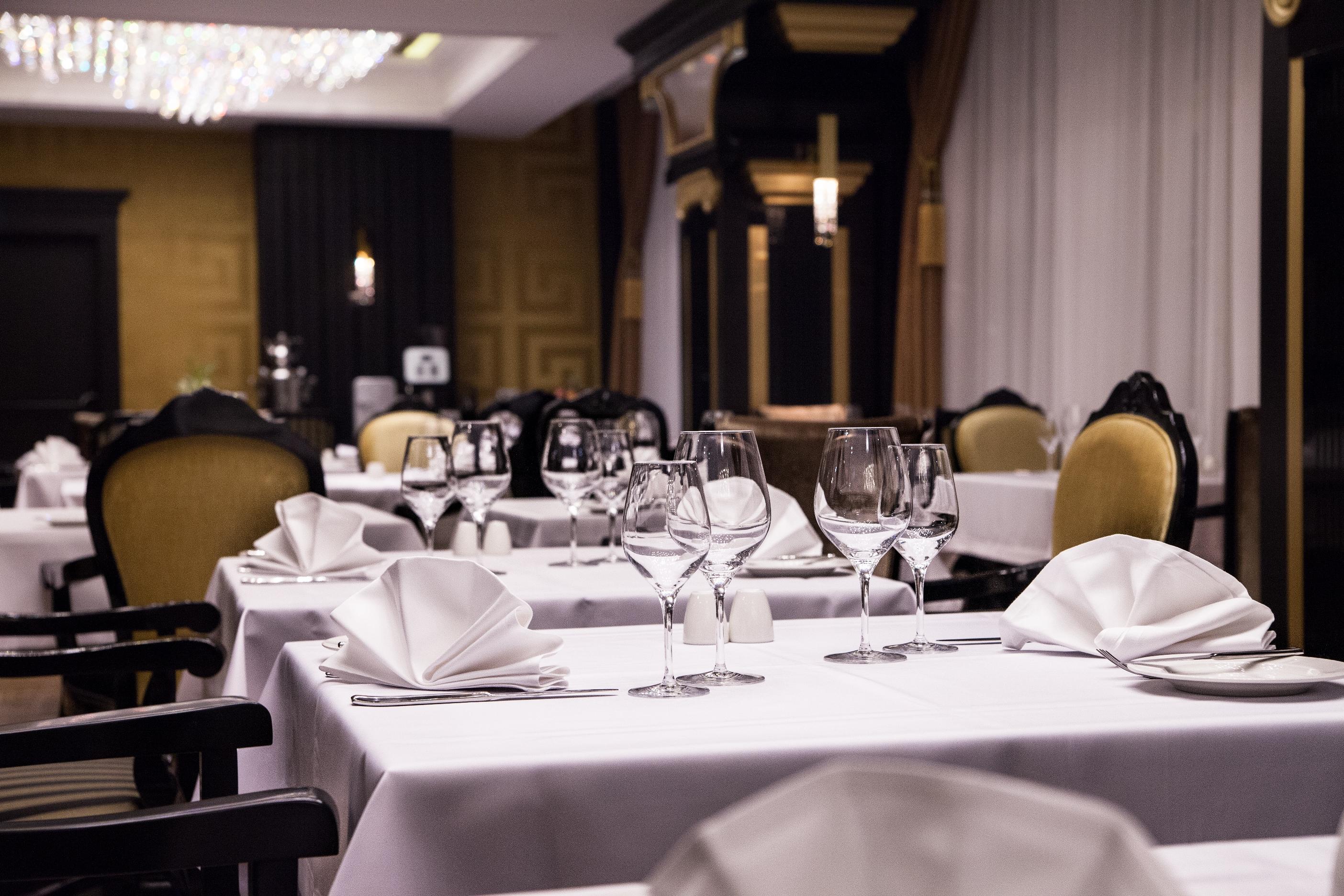 Dana Business & Conference Hotel 4*