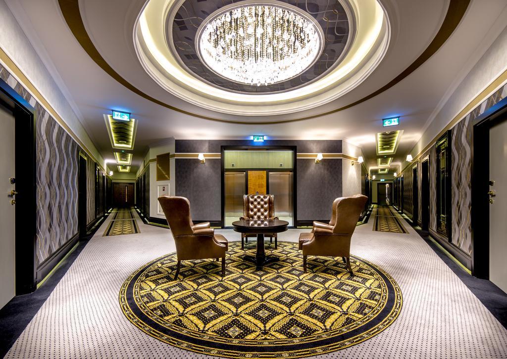 Dana Business & Conference Hotel